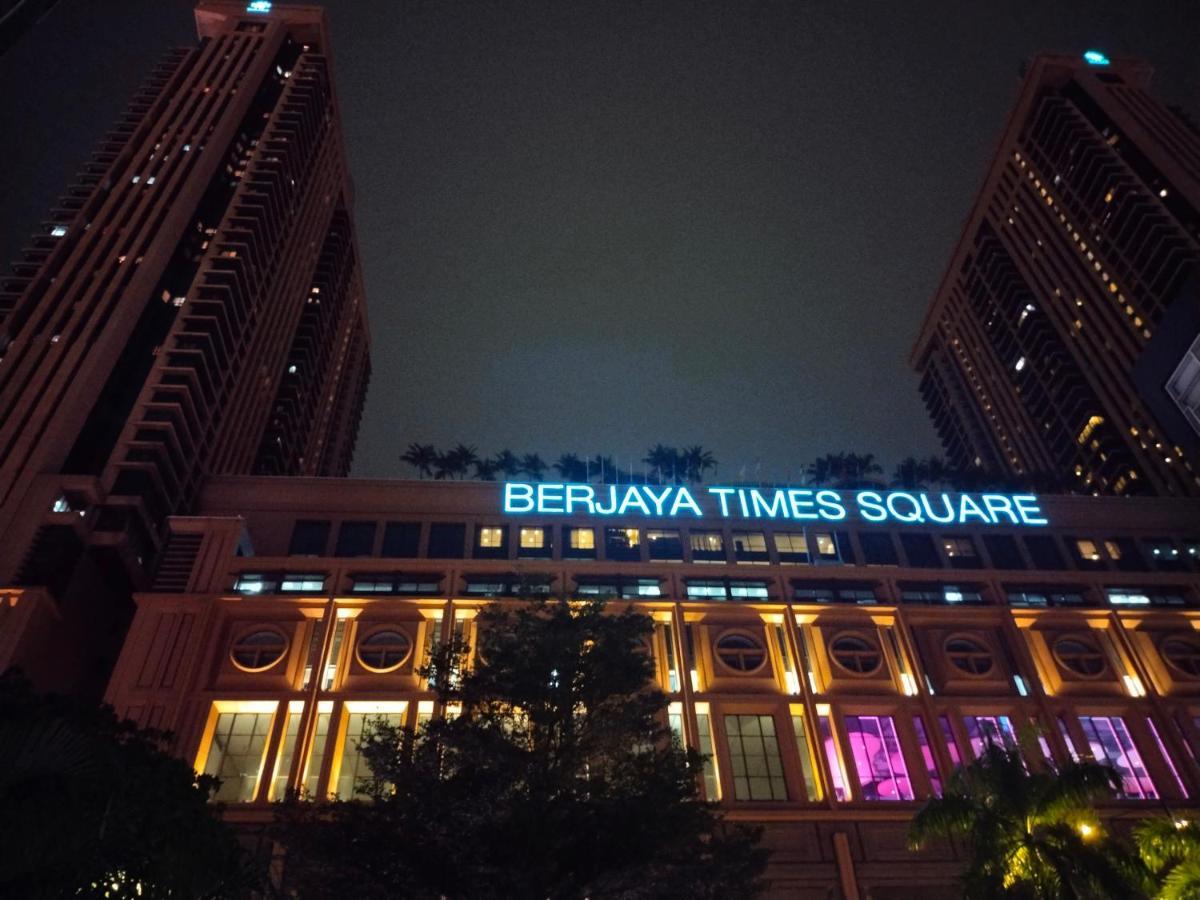 Times Square Grand Service Suite Куала Лумпур Екстериор снимка