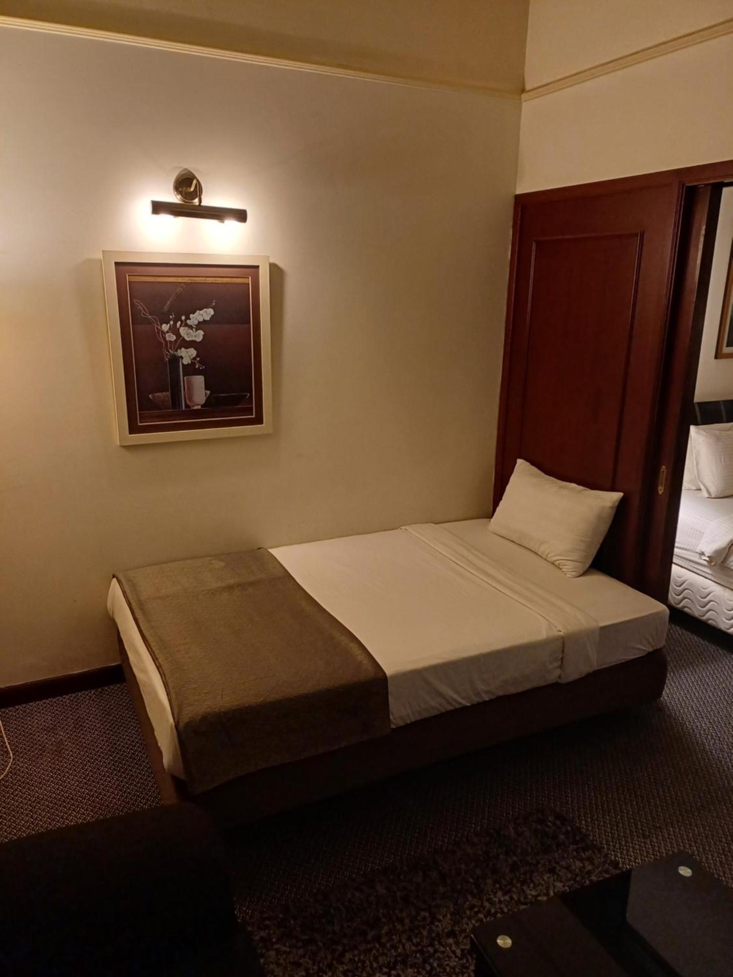 Times Square Grand Service Suite Куала Лумпур Стая снимка